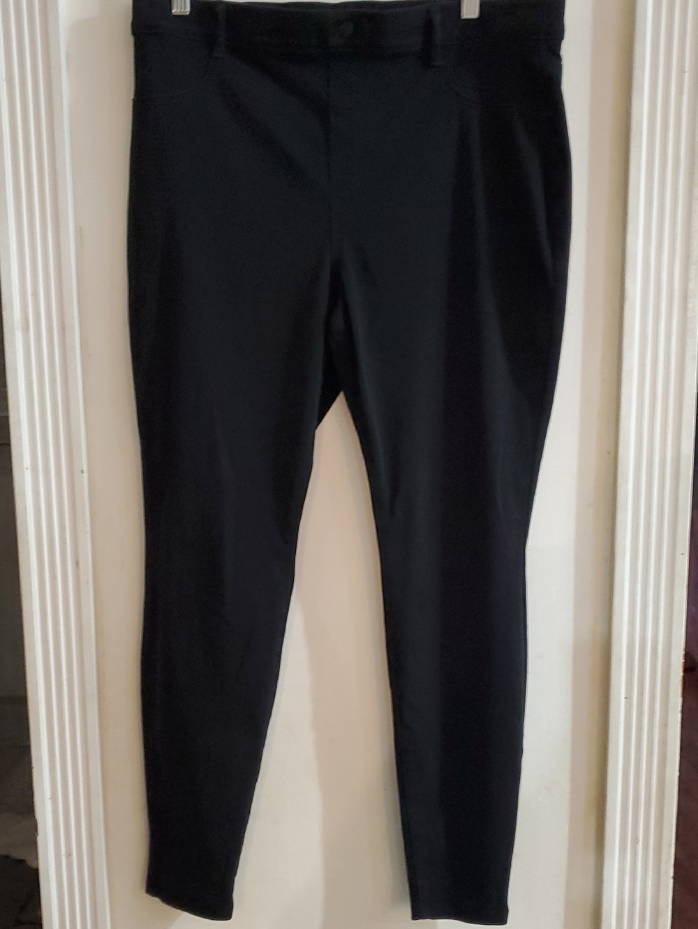 Black Jeggings Pull On Size XL 16-18